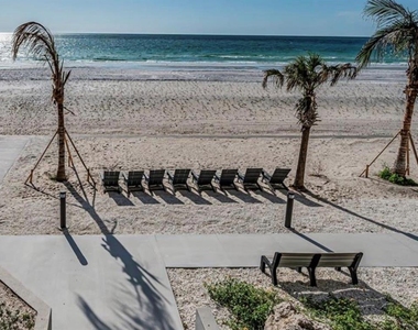 1600 Gulf Boulevard - Photo Thumbnail 3