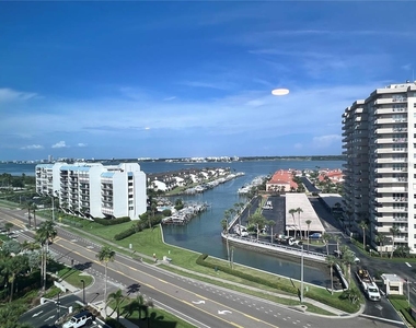 1600 Gulf Boulevard - Photo Thumbnail 22