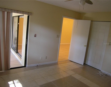 2051 Sunset Grove Lane - Photo Thumbnail 2