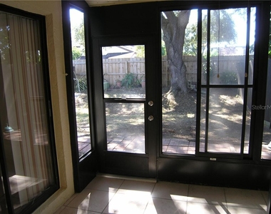 2051 Sunset Grove Lane - Photo Thumbnail 7
