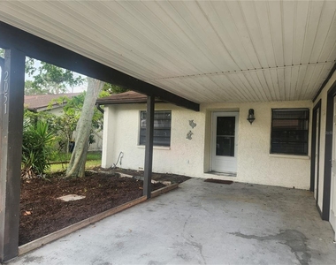 2051 Sunset Grove Lane - Photo Thumbnail 9