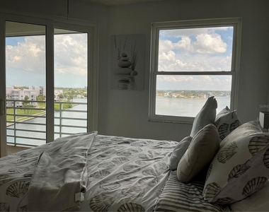 7963 Sailboat Key Boulevard S - Photo Thumbnail 13