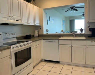 7963 Sailboat Key Boulevard S - Photo Thumbnail 11