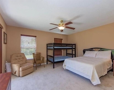 1904 Commander Way - Photo Thumbnail 6
