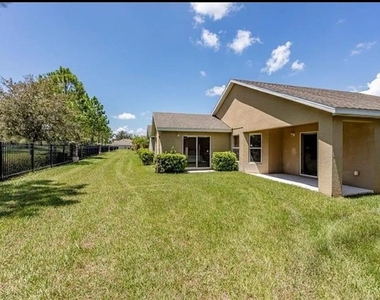 1904 Commander Way - Photo Thumbnail 7