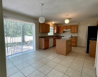 1304 Dover Drive - Photo Thumbnail 12