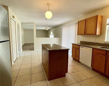 1304 Dover Drive - Photo Thumbnail 14