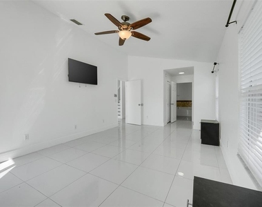 4420 Withrowwood Court - Photo Thumbnail 18