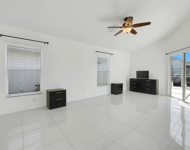 4420 Withrowwood Court - Photo Thumbnail 19