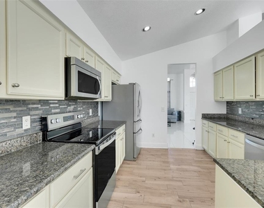 4420 Withrowwood Court - Photo Thumbnail 16