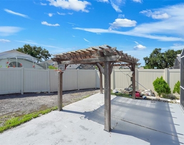 4420 Withrowwood Court - Photo Thumbnail 37