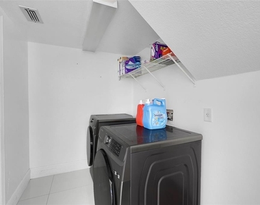 4420 Withrowwood Court - Photo Thumbnail 32