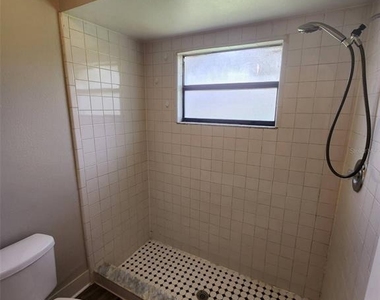 607 Koala Court - Photo Thumbnail 30