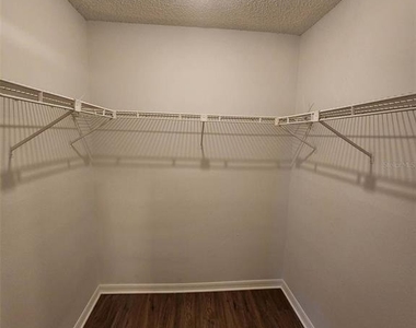 607 Koala Court - Photo Thumbnail 31