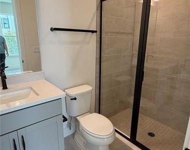 15045 Groveside Road - Photo Thumbnail 9