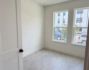 15045 Groveside Road - Photo Thumbnail 7