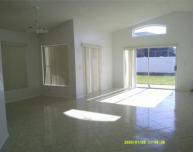 2612 Walden Court - Photo Thumbnail 3