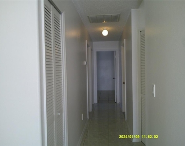 2612 Walden Court - Photo Thumbnail 17