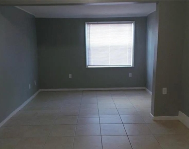 707 Avenue B Sw - Photo Thumbnail 4