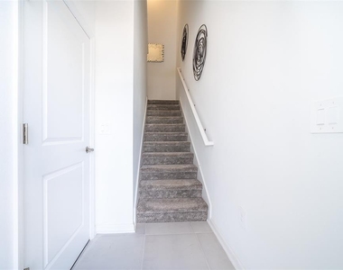8875 Cabot Cliffs Drive - Photo Thumbnail 19