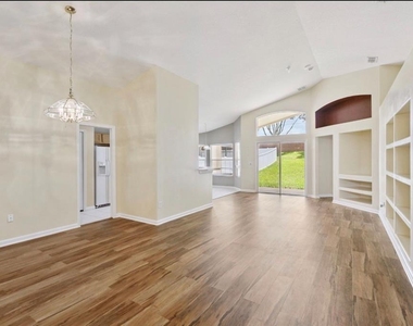 15723 Markham Drive - Photo Thumbnail 3