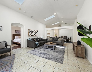8105 Santee Drive - Photo Thumbnail 13