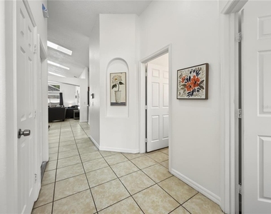 8105 Santee Drive - Photo Thumbnail 4