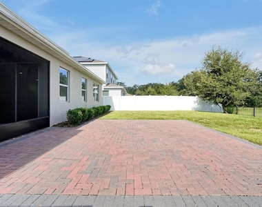1121 Hendon Loop - Photo Thumbnail 42