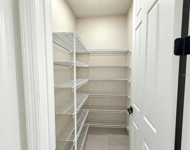 2524 Fontaine Drive - Photo Thumbnail 14