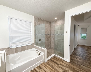 2524 Fontaine Drive - Photo Thumbnail 20