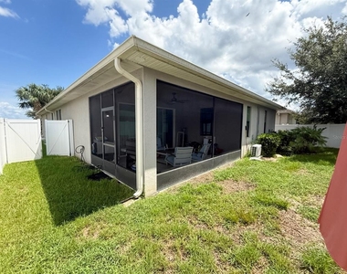 2524 Fontaine Drive - Photo Thumbnail 4