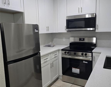 3064 Saint Paul Drive - Photo Thumbnail 3