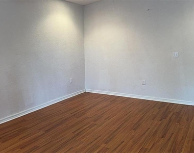 3471 Avenue O Nw - Photo Thumbnail 2