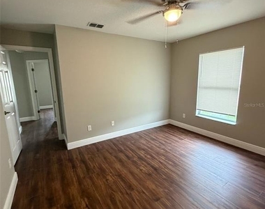 4836 Nw 45th Court - Photo Thumbnail 10