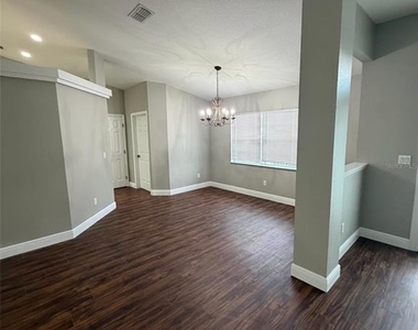4836 Nw 45th Court - Photo Thumbnail 6