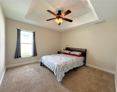 3038 E Rogers Street - Photo Thumbnail 12