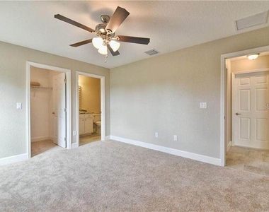 6382 Sw 143rd Lane Road - Photo Thumbnail 2