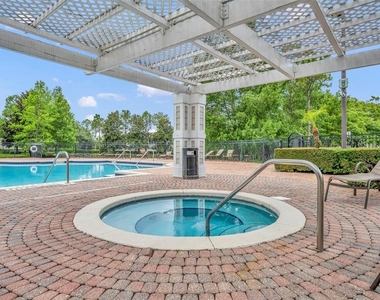 200 Southern Pecan Circle - Photo Thumbnail 39