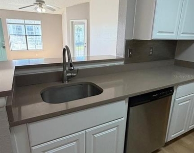 2260 Cascades Boulevard - Photo Thumbnail 5