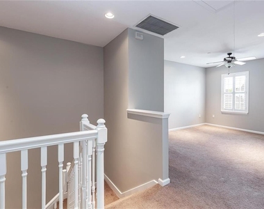 4478 Twinview Lane - Photo Thumbnail 7