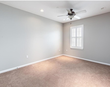 4478 Twinview Lane - Photo Thumbnail 12