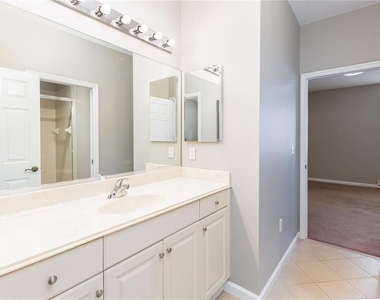 4478 Twinview Lane - Photo Thumbnail 10