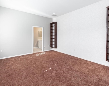 4478 Twinview Lane - Photo Thumbnail 13