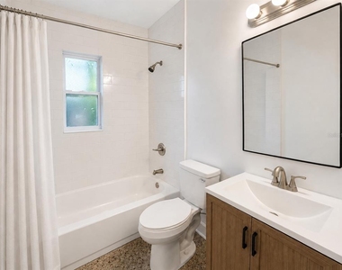1605 Dauphin Lane - Photo Thumbnail 8