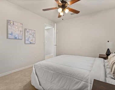 12223 Pescara Lane - Photo Thumbnail 27
