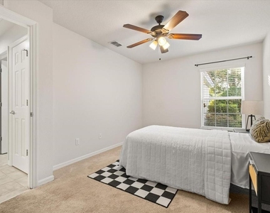 12223 Pescara Lane - Photo Thumbnail 15