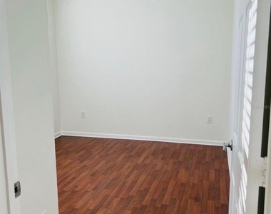 8775 Sartori Street - Photo Thumbnail 8