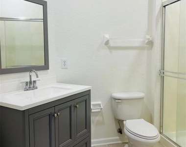 8775 Sartori Street - Photo Thumbnail 4