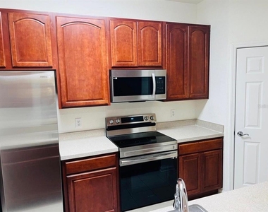 8775 Sartori Street - Photo Thumbnail 2