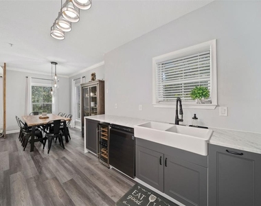 497 Water Street - Photo Thumbnail 9